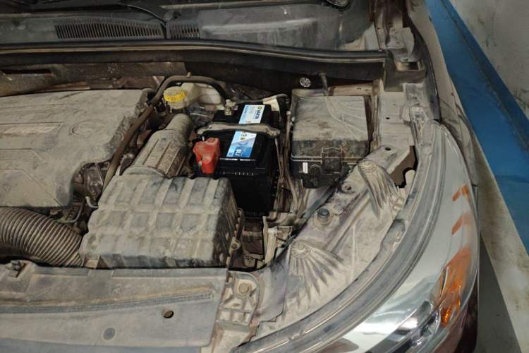 Used GAC Trumpchi GS4 2016 235T G-DCT Luxury Edition Engine Bay Left