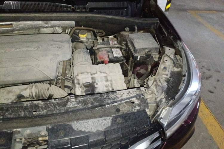 Used GAC Trumpchi GS4 2016 235T G-DCT Elite Edition Engine Bay Left