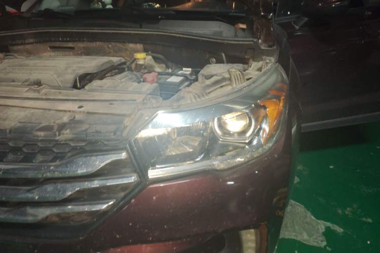 Used GAC Trumpchi GS4 2016 235T G-DCT Elite Edition Engine Bay Left