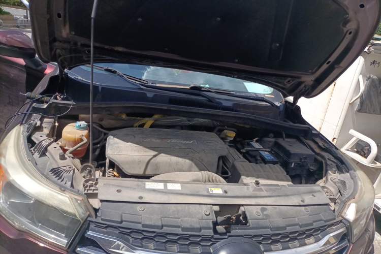 Used GAC Trumpchi GS4 2016 235T G-DCT Elite Edition Engine Bay