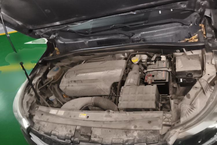 Used GAC Trumpchi GS4 2016 235T G-DCT Luxury Edition Engine Bay