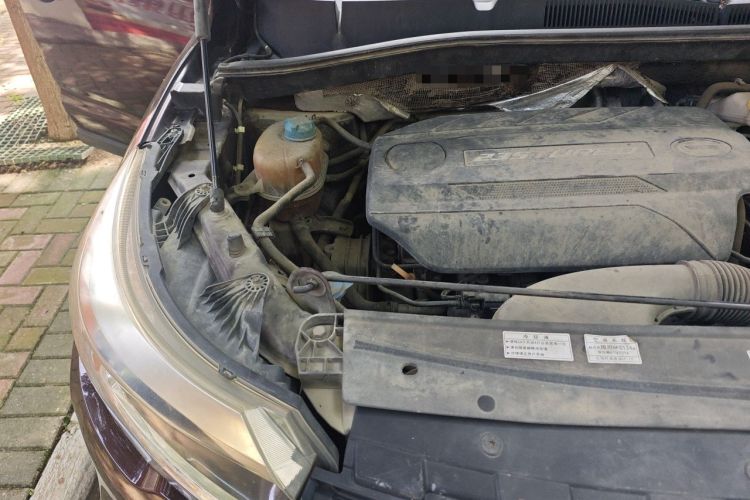 Used GAC Trumpchi GS4 2016 235T G-DCT Luxury Edition Engine Bay Right