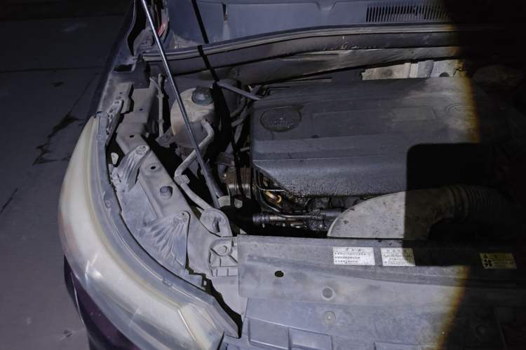 Used GAC Trumpchi GS4 2016 235T G-DCT Elite Edition Engine Bay Right
