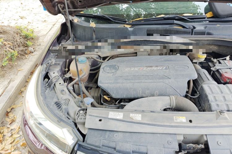 Used GAC Trumpchi GS4 2016 235T G-DCT Luxury Edition Engine Bay Right