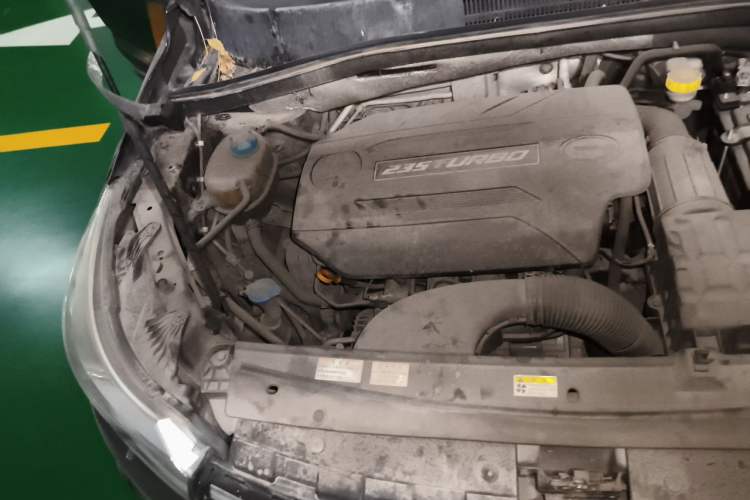 Used GAC Trumpchi GS4 2016 235T G-DCT Luxury Edition Engine Bay Right