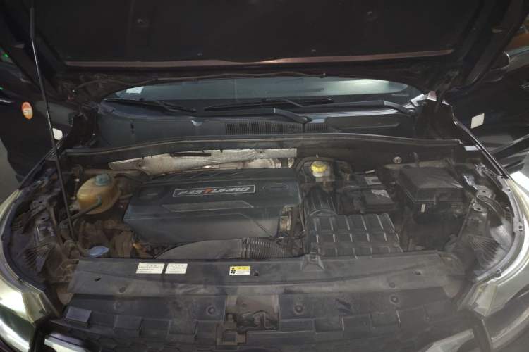 Used GAC Trumpchi GS4 2016 235T G-DCT Luxury Edition Engine Bay