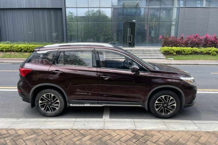Used GAC Trumpchi GS4 2016 235T G-DCT Elite Edition Exterior 5