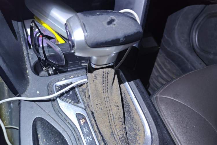 Used GAC Trumpchi GS4 2016 235T G-DCT Elite Edition Gear Lever