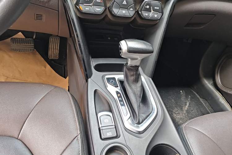 Used GAC Trumpchi GS4 2016 235T G-DCT Elite Edition Gear Lever