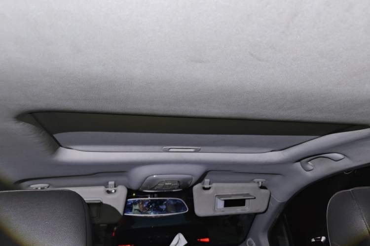 Used GAC Trumpchi GS4 2016 235T G-DCT Elite Edition Headliner