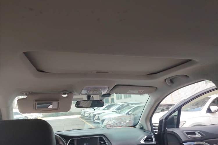 Used GAC Trumpchi GS4 2016 235T G-DCT Luxury Edition Headliner