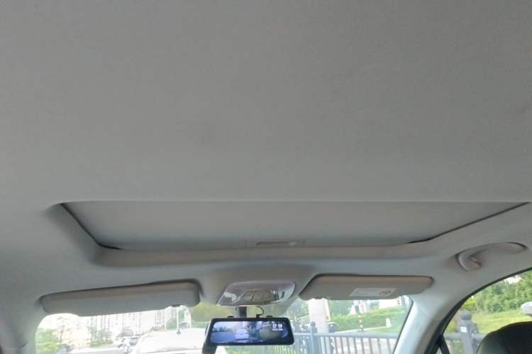 Used GAC Trumpchi GS4 2016 235T G-DCT Luxury Edition Headliner