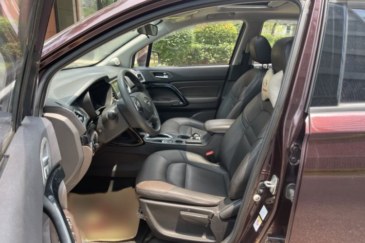 Used GAC Trumpchi GS4 2016 235T G-DCT Elite Edition Interior 3
