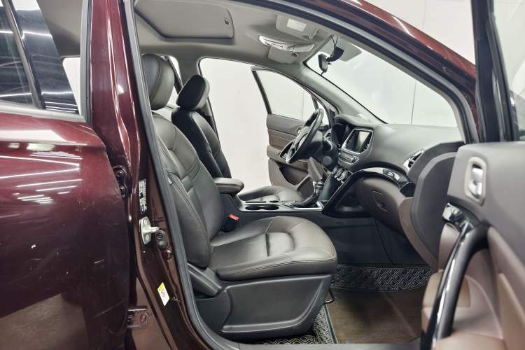 Used GAC Trumpchi GS4 2016 235T G-DCT Luxury Edition Interior 4