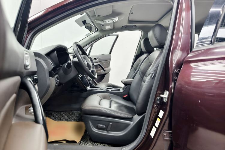 Used GAC Trumpchi GS4 2016 235T G-DCT Luxury Edition Interior 9