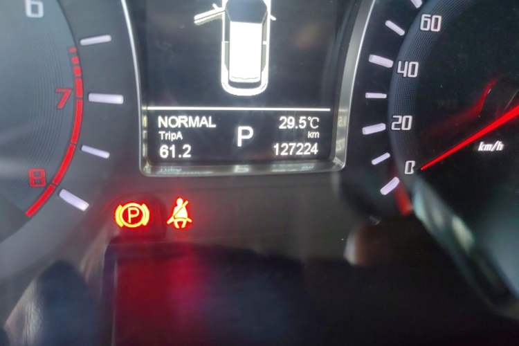 Used GAC Trumpchi GS4 2016 235T G-DCT Luxury Edition Odometer Close Up