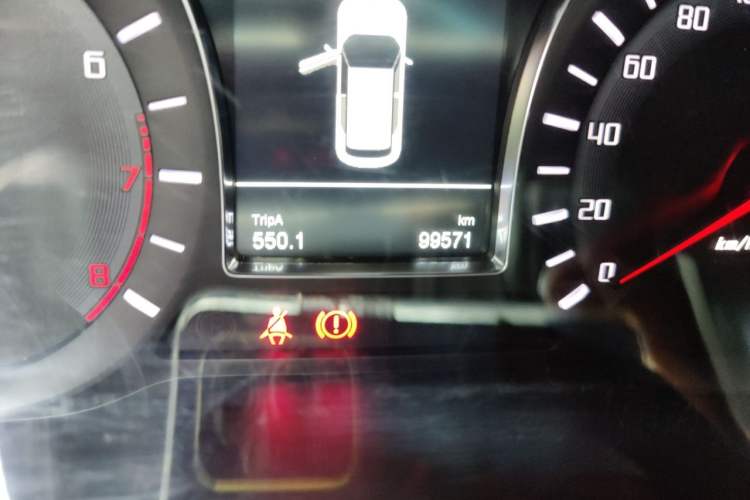 Used GAC Trumpchi GS4 2016 235T Manual Luxury Edition Odometer Close Up