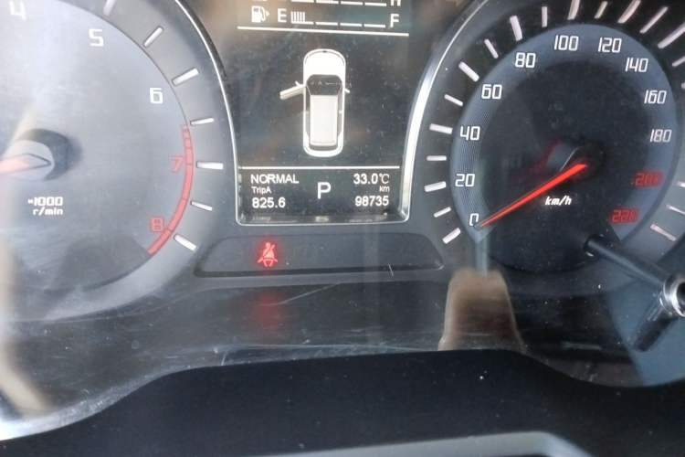 Used GAC Trumpchi GS4 2016 235T G-DCT Luxury Edition Odometer Close Up