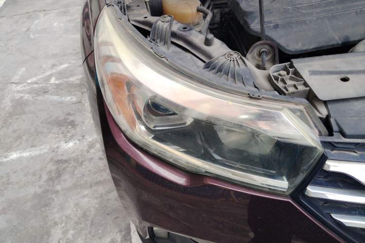 Used GAC Trumpchi GS4 2016 235T Manual Luxury Edition Right Front Headlight