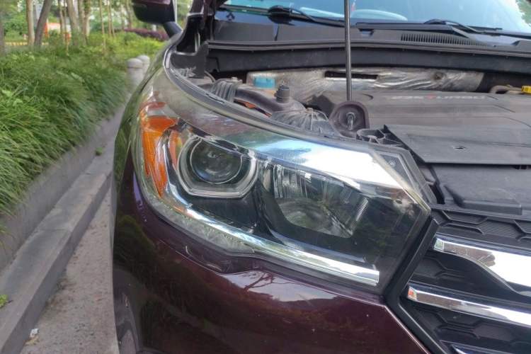 Used GAC Trumpchi GS4 2016 235T G-DCT Luxury Edition Right Front Headlight