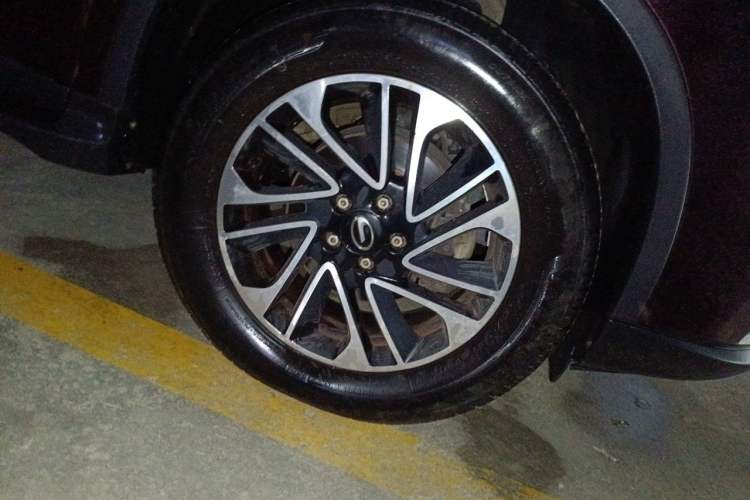 Used GAC Trumpchi GS4 2016 235T G-DCT Elite Edition Right Front Wheel Hub