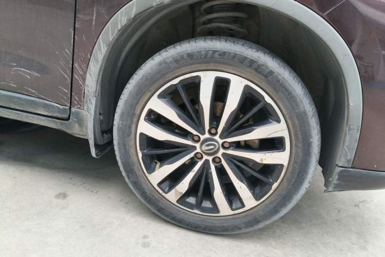Used GAC Trumpchi GS4 2016 235T Manual Luxury Edition Right Front Wheel Hub