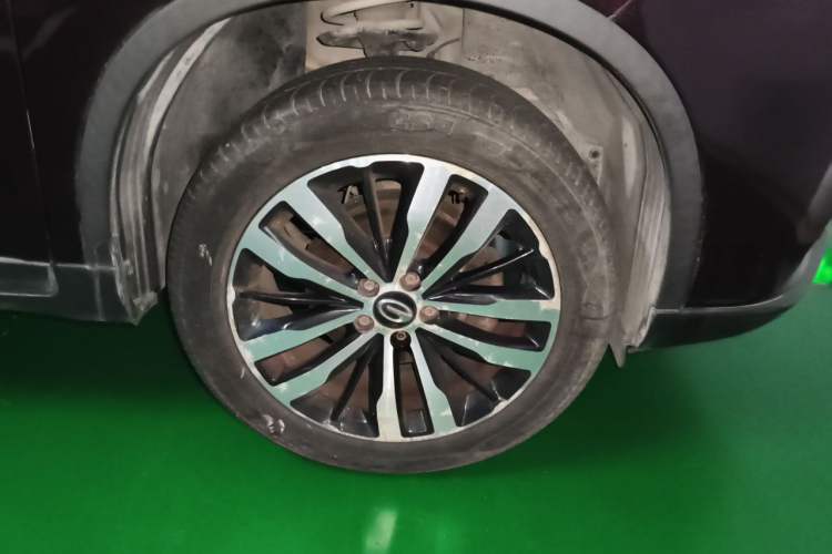 Used GAC Trumpchi GS4 2016 235T G-DCT Luxury Edition Right Front Wheel Hub
