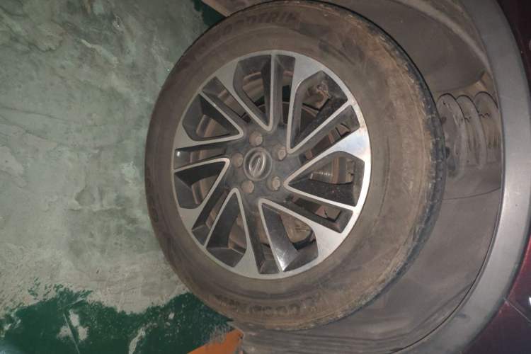 Used GAC Trumpchi GS4 2016 235T G-DCT Elite Edition Right Front Wheel Hub
