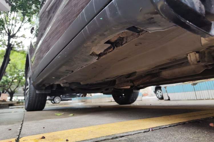 Used GAC Trumpchi GS4 2016 235T G-DCT Luxury Edition Right Side Sill