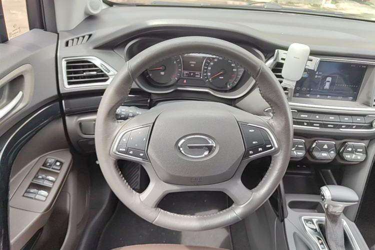 Used GAC Trumpchi GS4 2016 235T G-DCT Luxury Edition Steering Wheel