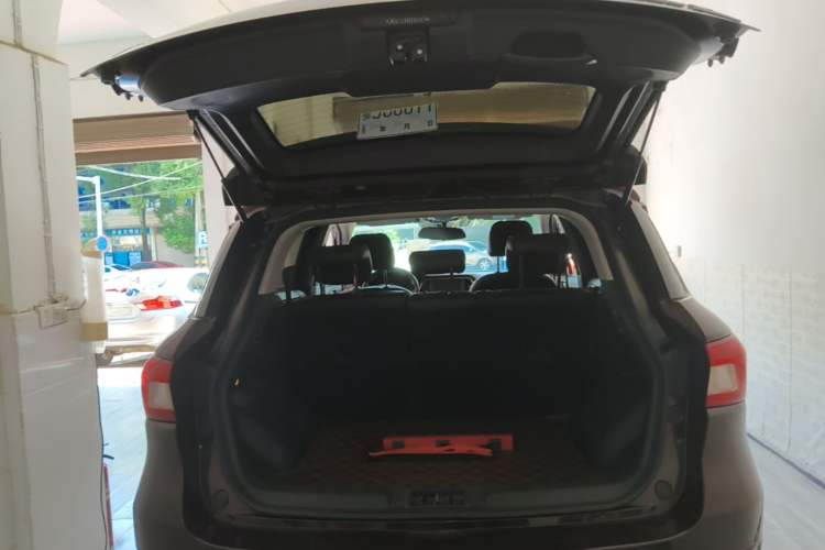 Used GAC Trumpchi GS4 2016 235T G-DCT Luxury Edition Trunk