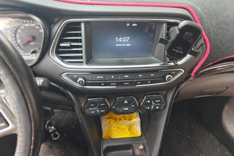 Used GAC Trumpchi GS4 2016 235T Manual Luxury Edition Audio And AC Panel