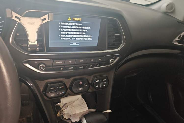 Used GAC Trumpchi GS4 2016 235T G-DCT Luxury Edition Audio And AC Panel