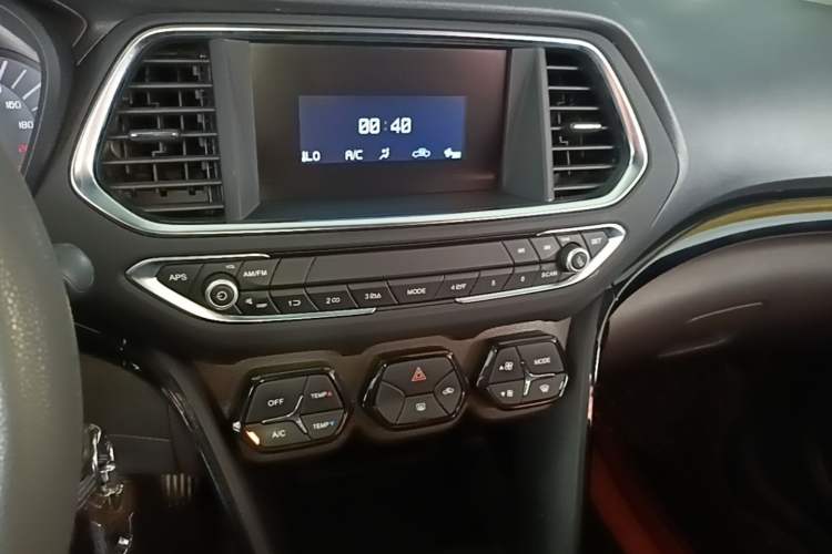 Used GAC Trumpchi GS4 2016 235T Manual Comfort Edition Audio And AC Panel