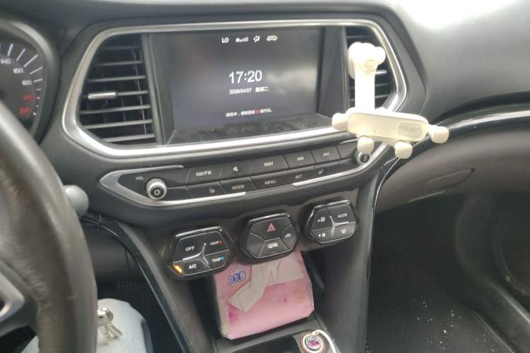 Used GAC Trumpchi GS4 2016 235T Manual Luxury Edition Audio And AC Panel