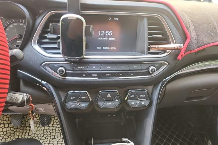 Used GAC Trumpchi GS4 2016 235T Manual Luxury Edition Audio And AC Panel