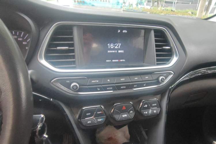 Used GAC Trumpchi GS4 2016 235T Manual Luxury Edition Audio And AC Panel