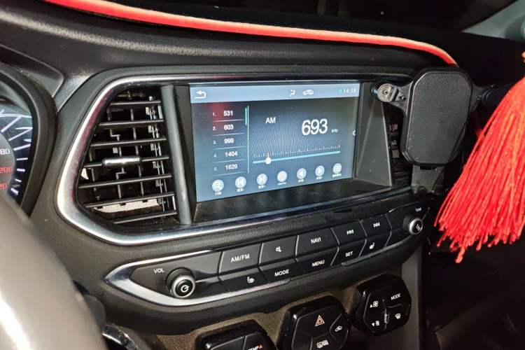 Used GAC Trumpchi GS4 2016 235T G-DCT Luxury Edition Audio And AC Panel