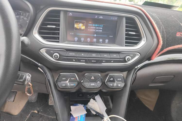 Used GAC Trumpchi GS4 2016 235T Manual Luxury Edition Audio And AC Panel