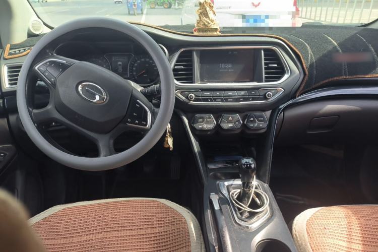 Used GAC Trumpchi GS4 2016 235T Manual Luxury Edition Center Console