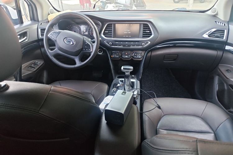 Used GAC Trumpchi GS4 2016 235T G-DCT Luxury Edition Center Console