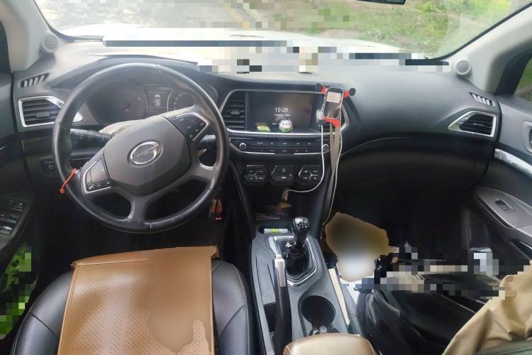 Used GAC Trumpchi GS4 2016 235T Manual Luxury Edition Center Console