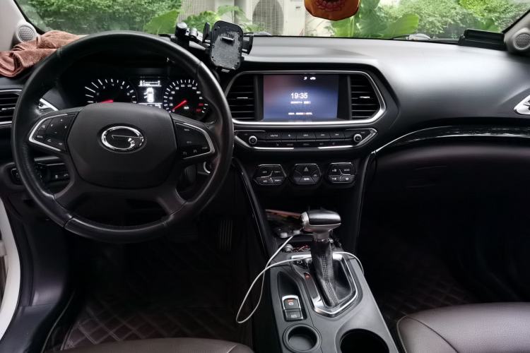 Used GAC Trumpchi GS4 2016 235T G-DCT Luxury Edition Center Console