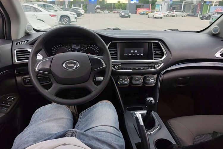 Used GAC Trumpchi GS4 2016 235T Manual Comfort Edition Center Console