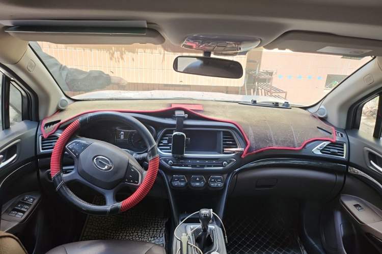Used GAC Trumpchi GS4 2016 235T Manual Luxury Edition Center Console