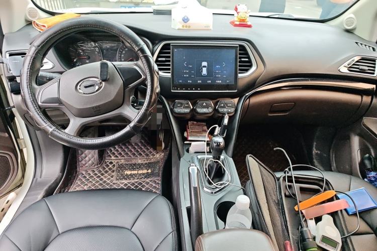 Used GAC Trumpchi GS4 2016 235T Manual Comfort Edition Center Console