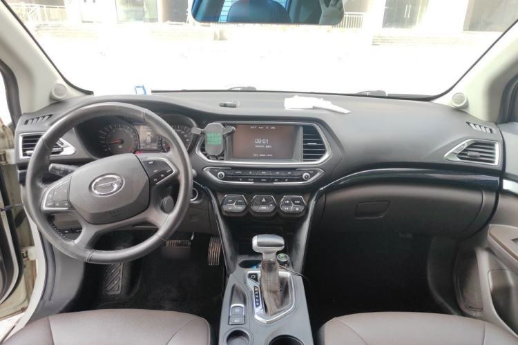 Used GAC Trumpchi GS4 2016 235T G-DCT Luxury Edition Center Console