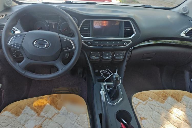 Used GAC Trumpchi GS4 2016 235T Manual Luxury Edition Center Console
