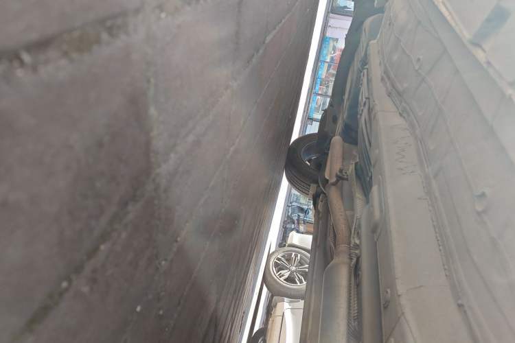 Used GAC Trumpchi GS4 2016 235T G-DCT Elite Edition Chassis Front Right