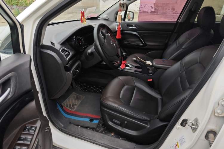 Used GAC Trumpchi GS4 2016 235T Manual Luxury Edition Driver Seat